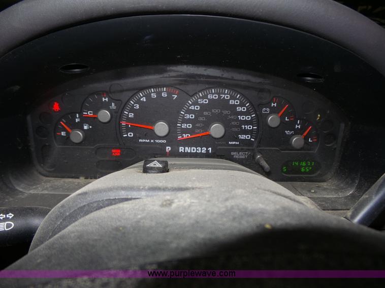 image for item J4155 2002 Ford Explorer XLT