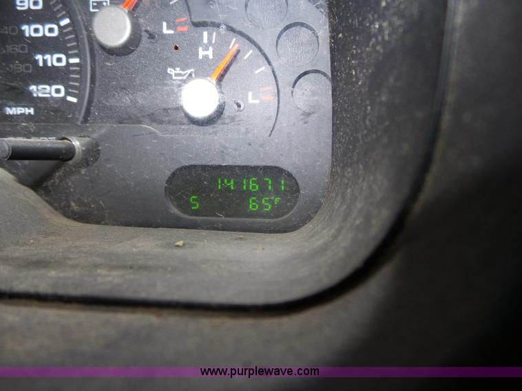 image for item J4155 2002 Ford Explorer XLT