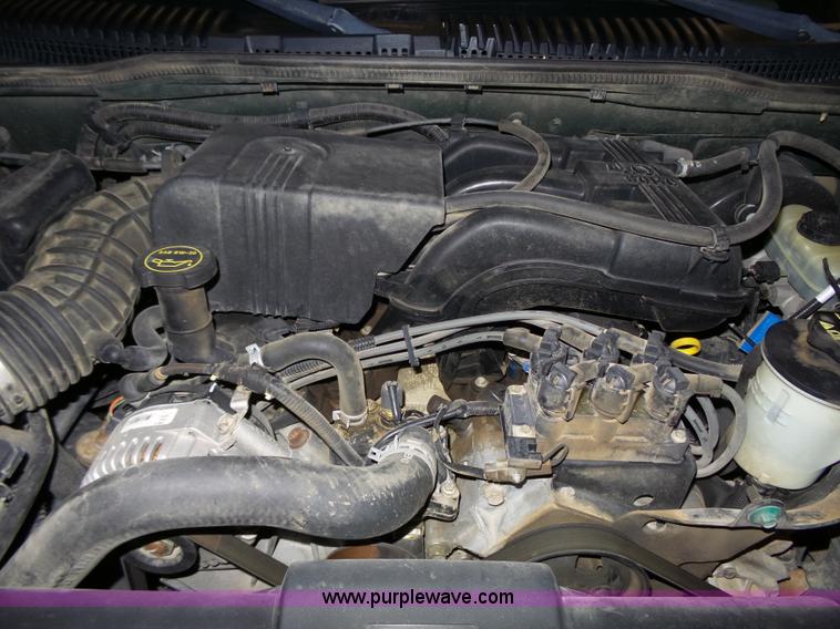 image for item J4155 2002 Ford Explorer XLT