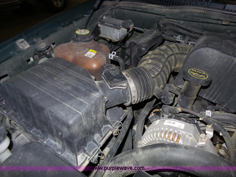 image for item J4155 2002 Ford Explorer XLT