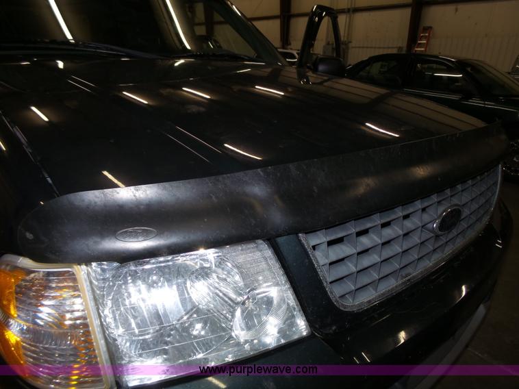 image for item J4155 2002 Ford Explorer XLT