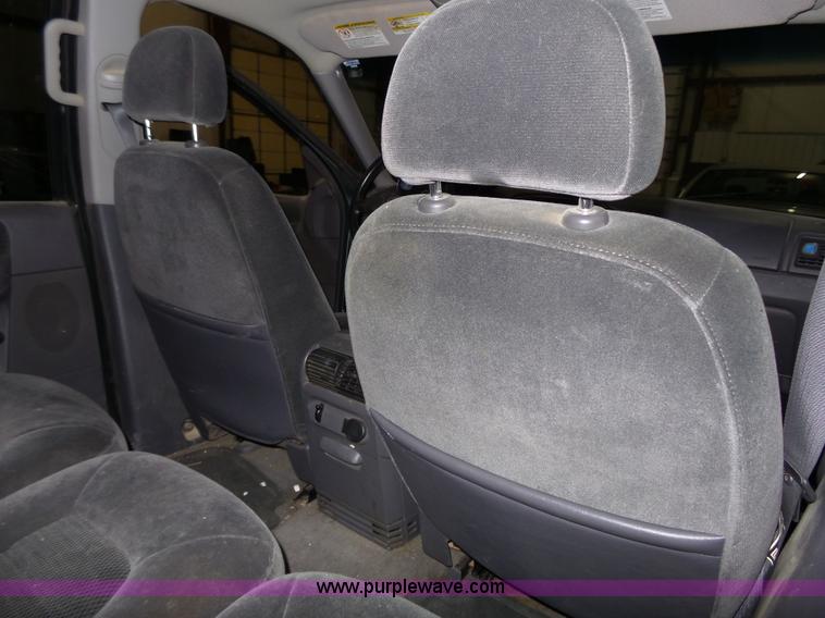 image for item J4155 2002 Ford Explorer XLT