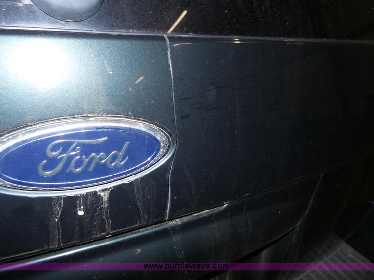 image for item J4155 2002 Ford Explorer XLT