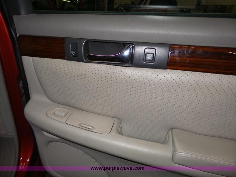 image for item J4156 2003 Cadillac Seville STS