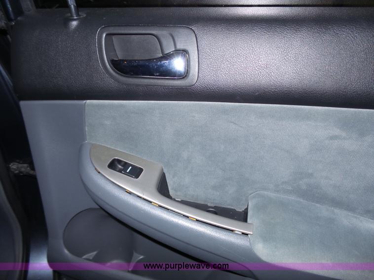 image for item J4157 2003 Honda Accord EX