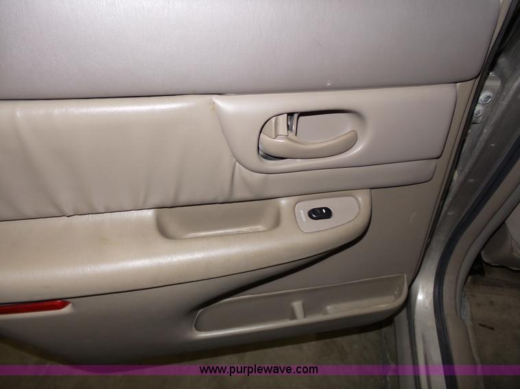 image for item J4158 2000 Buick Century