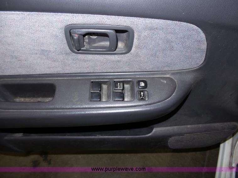 image for item J4159 1997 Nissan Sentra