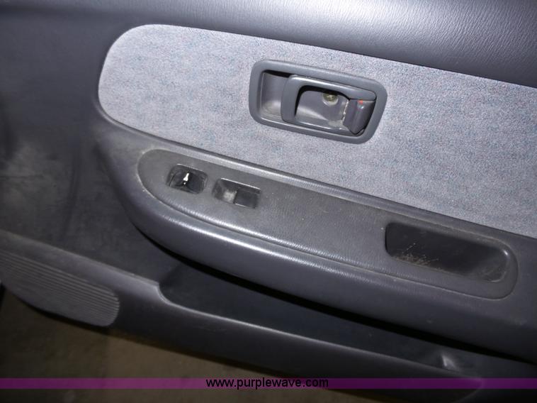 image for item J4159 1997 Nissan Sentra