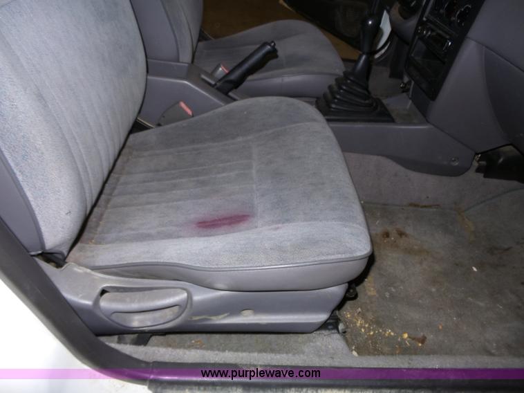 image for item J4159 1997 Nissan Sentra