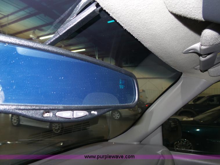 image for item J4166 2000 GMC Sierra 1500 pickup truck