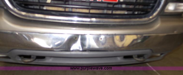 image for item J4166 2000 GMC Sierra 1500 pickup truck