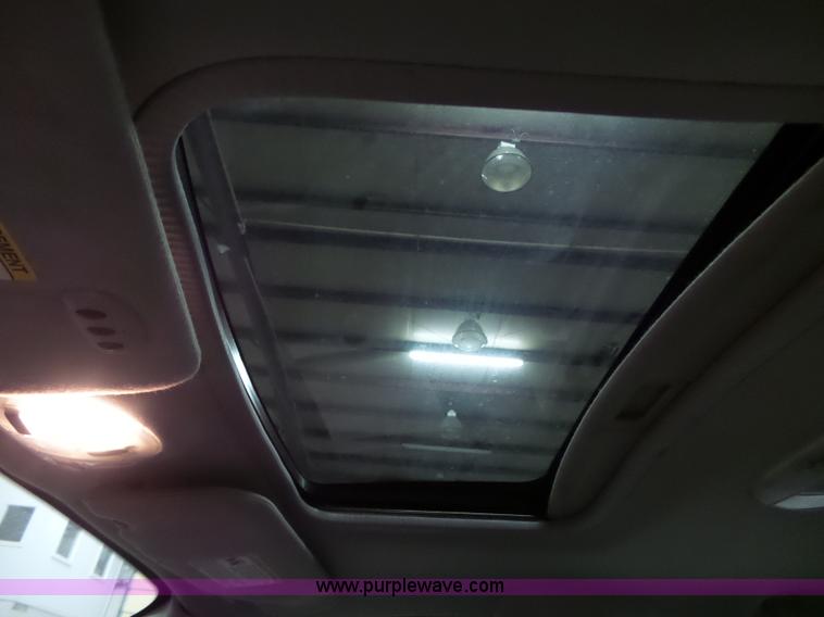 image for item J4997 2005 Ford Taurus