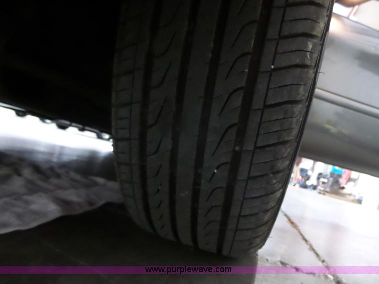 image for item J4997 2005 Ford Taurus