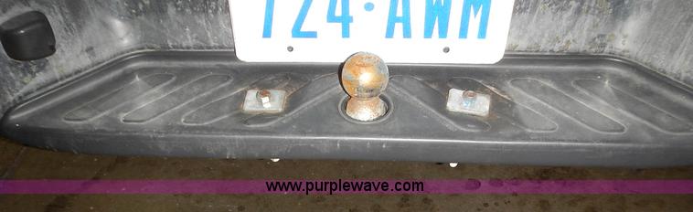 image for item J6358 2011 Nissan Frontier King Cab pickup truck