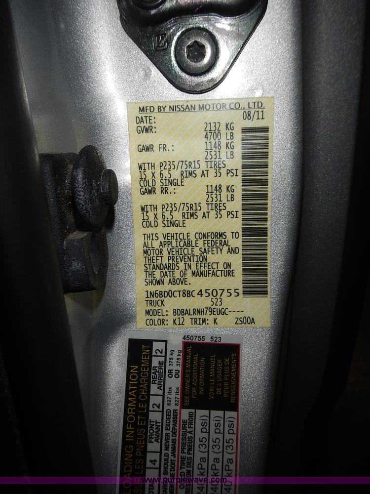 image for item J6358 2011 Nissan Frontier King Cab pickup truck