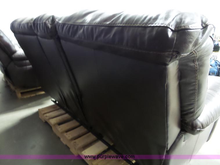 image for item AM9707 Leather couch