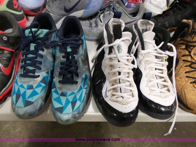 image for item AM9711 (25) pairs of mens shoes