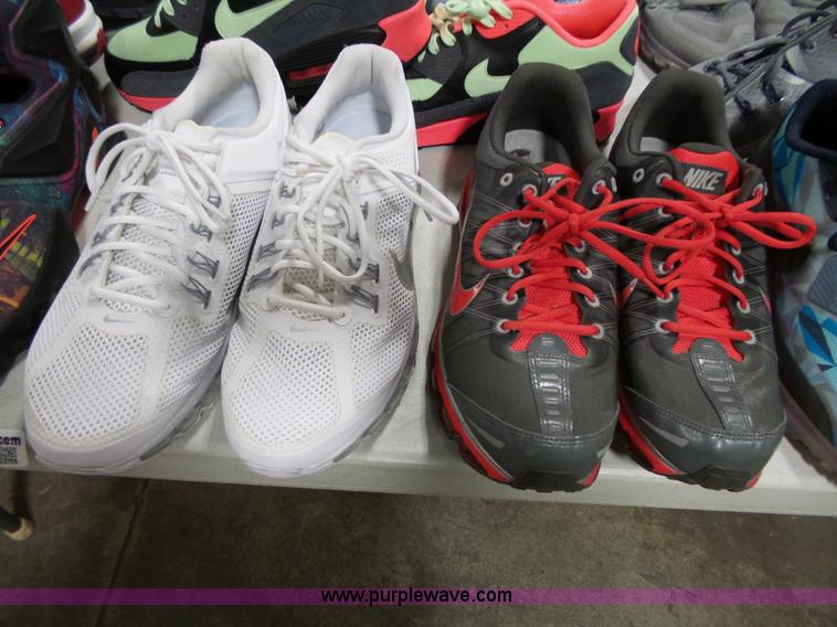 image for item AM9711 (25) pairs of mens shoes