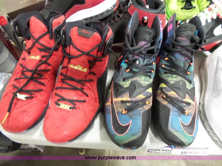 image for item AM9711 (25) pairs of mens shoes