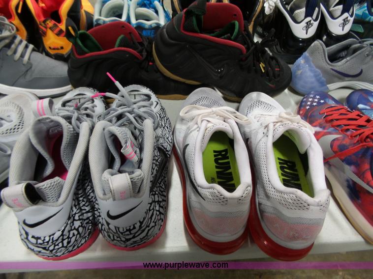 image for item AM9711 (25) pairs of mens shoes