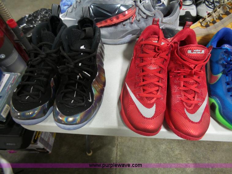 image for item AM9712 (25) pairs of mens shoes