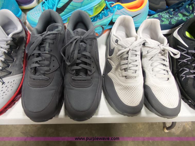 image for item AM9713 (25) pairs of mens shoes