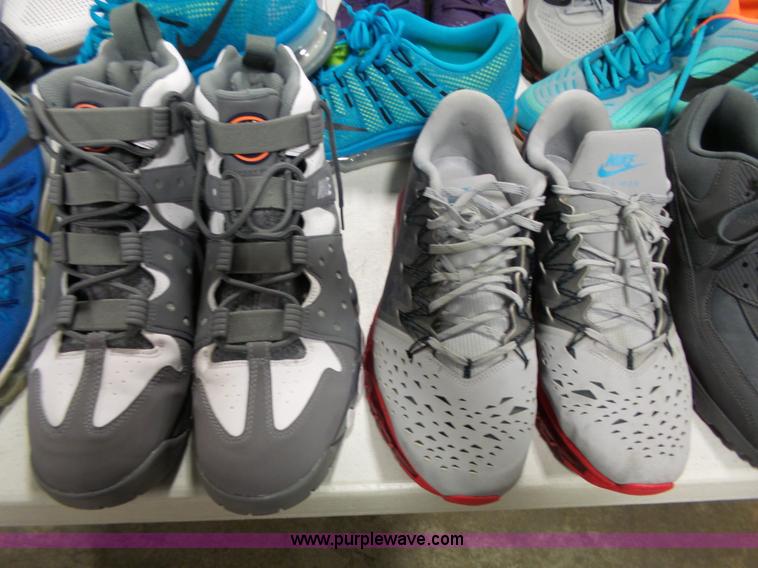 image for item AM9713 (25) pairs of mens shoes