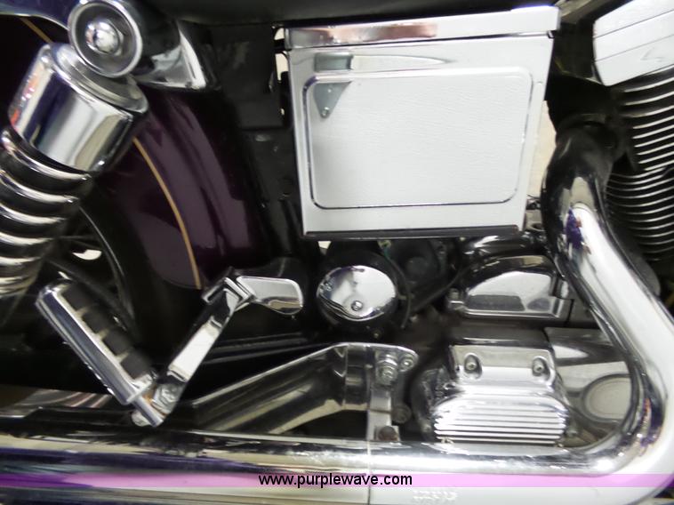 image for item AM9718 1998 Harley Davidson Dyna motorcycle