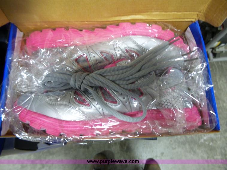 image for item AM9725 Approximately 120 assorted kids athletic shoes