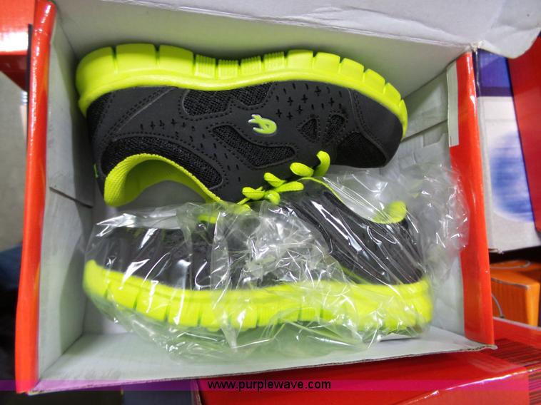 image for item AM9725 Approximately 120 assorted kids athletic shoes