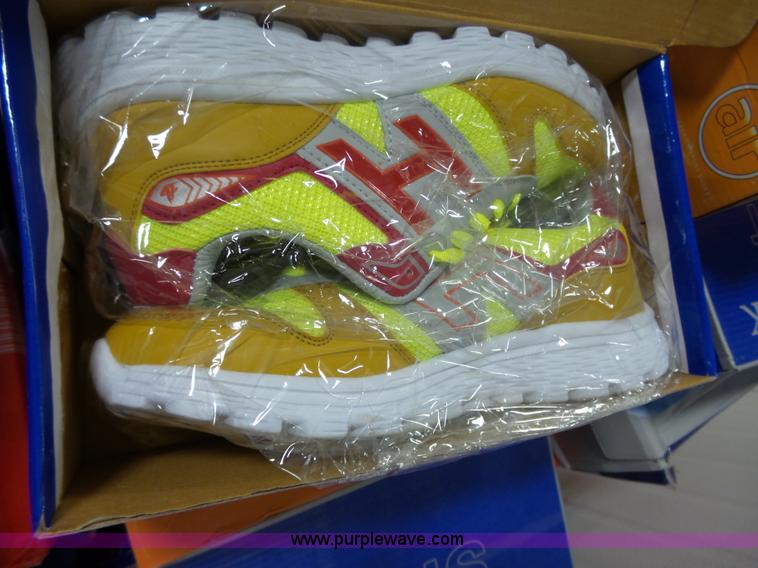 image for item AM9725 Approximately 120 assorted kids athletic shoes
