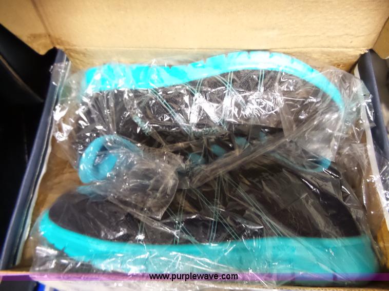 image for item AM9725 Approximately 120 assorted kids athletic shoes