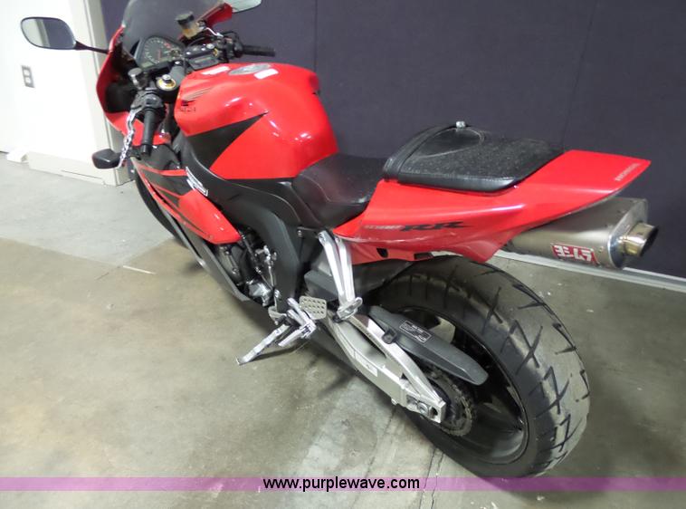 image for item AM9732 2004 Honda CBR1000RR motorcycle