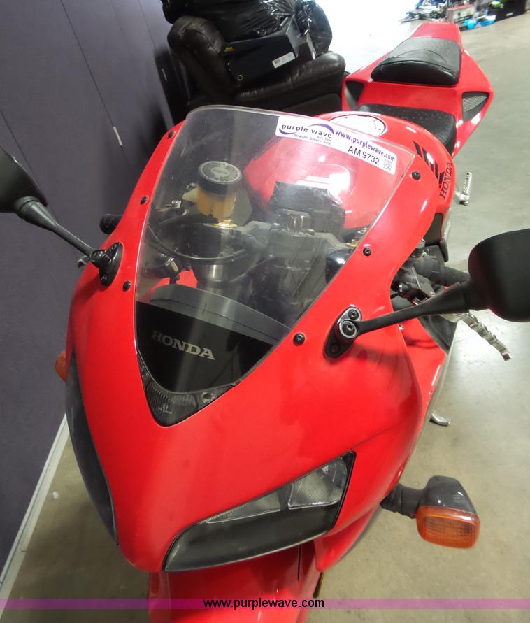 image for item AM9732 2004 Honda CBR1000RR motorcycle