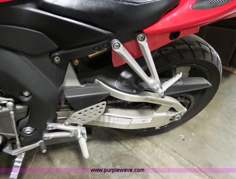 image for item AM9732 2004 Honda CBR1000RR motorcycle