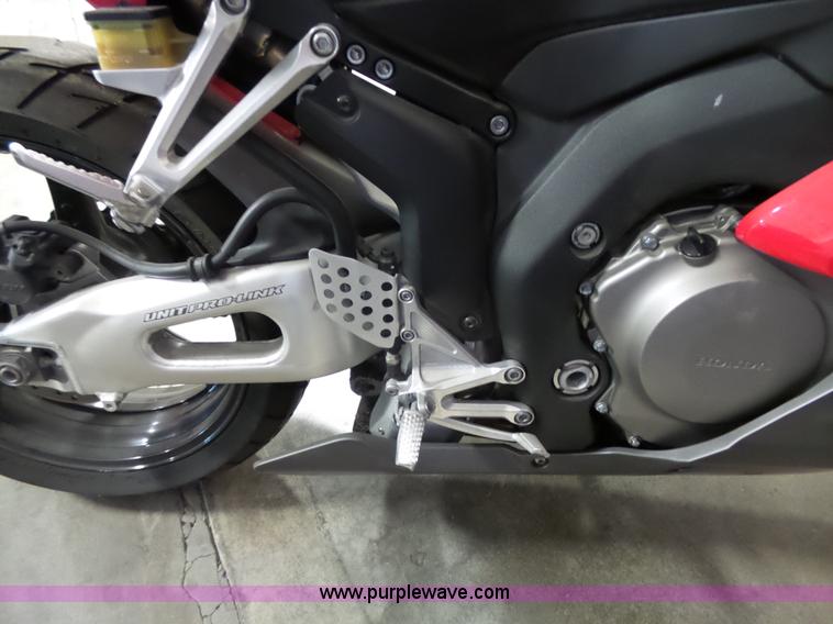 image for item AM9732 2004 Honda CBR1000RR motorcycle