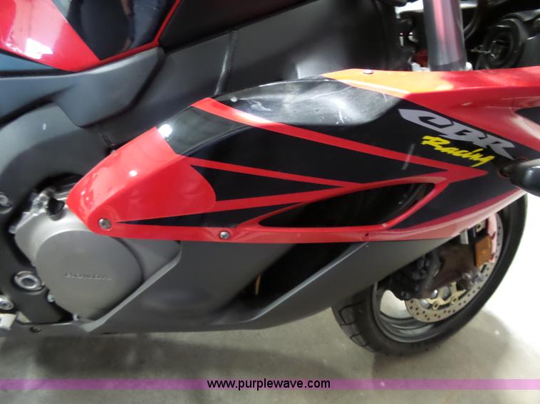 image for item AM9732 2004 Honda CBR1000RR motorcycle