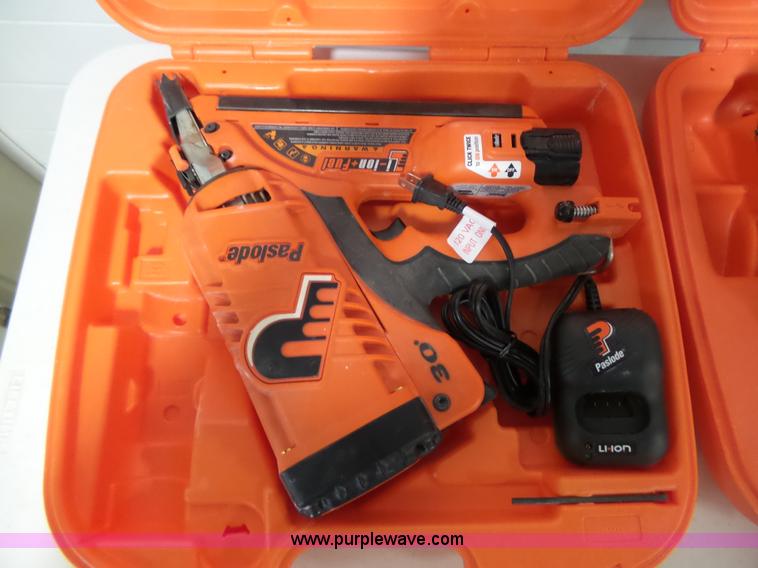 image for item AM9741 (2) Paslode cordless nail/stapler guns