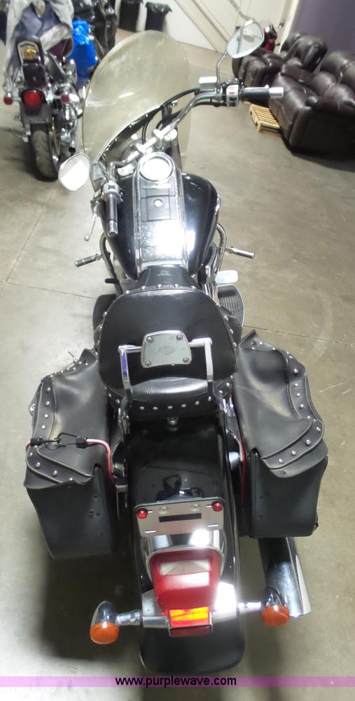 image for item AO9867 2005 Suzuki VL1500 boulevard motorcycle