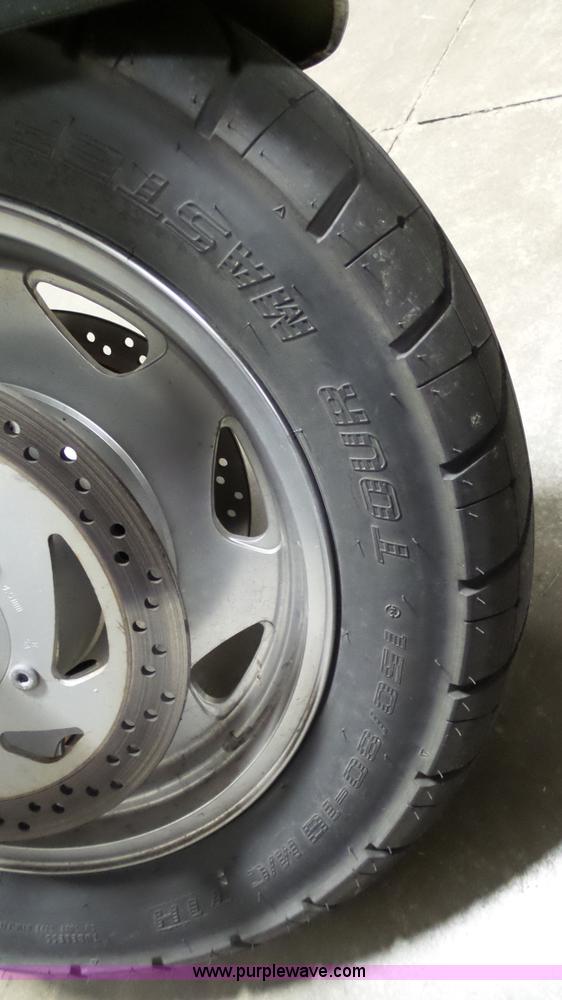 image for item AO9867 2005 Suzuki VL1500 boulevard motorcycle