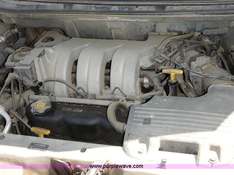 image for item J3924 1996 Plymouth Grand Voyager van