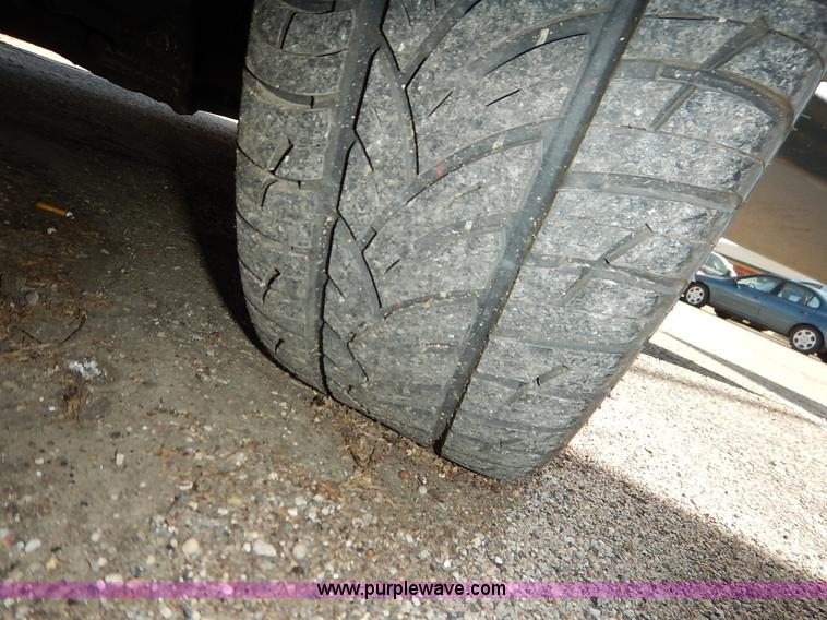 image for item J3924 1996 Plymouth Grand Voyager van