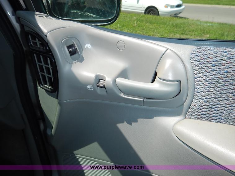 image for item J3924 1996 Plymouth Grand Voyager van