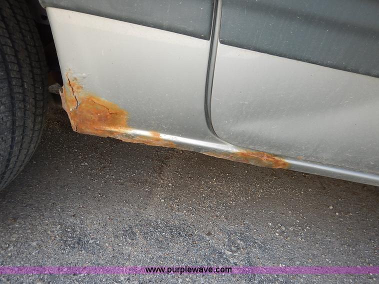 image for item J3924 1996 Plymouth Grand Voyager van