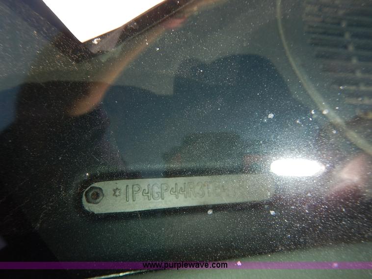 image for item J3924 1996 Plymouth Grand Voyager van