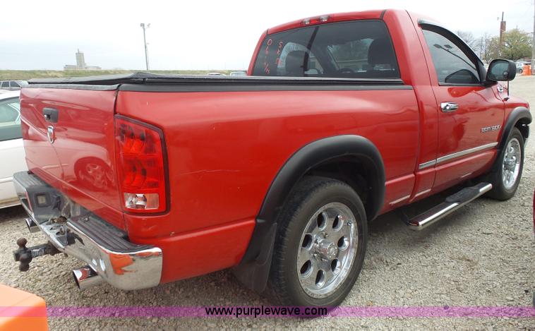 image for item J4179 2005 Dodge Ram 1500 pickup truck