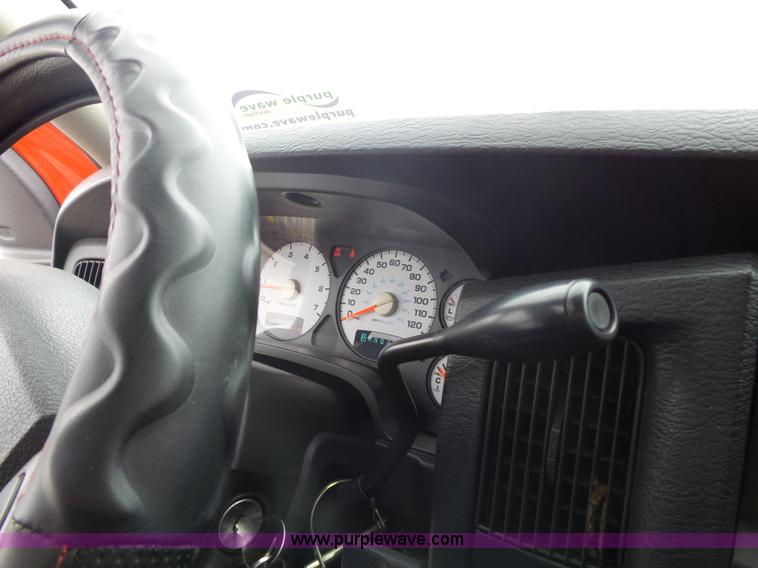 image for item J4179 2005 Dodge Ram 1500 pickup truck