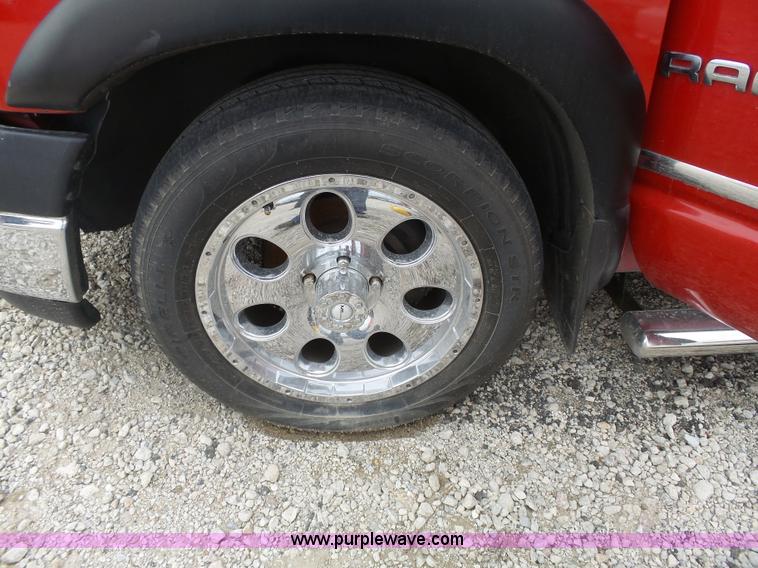 image for item J4179 2005 Dodge Ram 1500 pickup truck