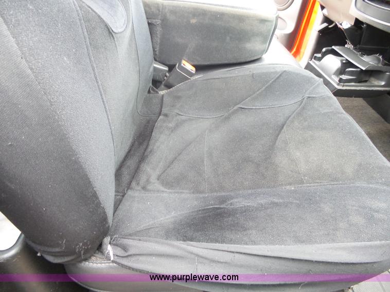 image for item J4179 2005 Dodge Ram 1500 pickup truck