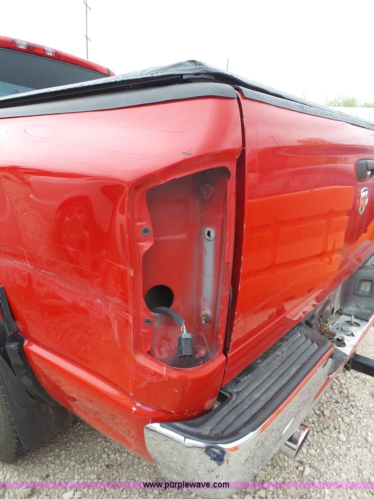 image for item J4179 2005 Dodge Ram 1500 pickup truck